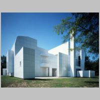 Richard Meier, Hartford Seminary (1978–1981), photo on architecture-history.org,6.jpg